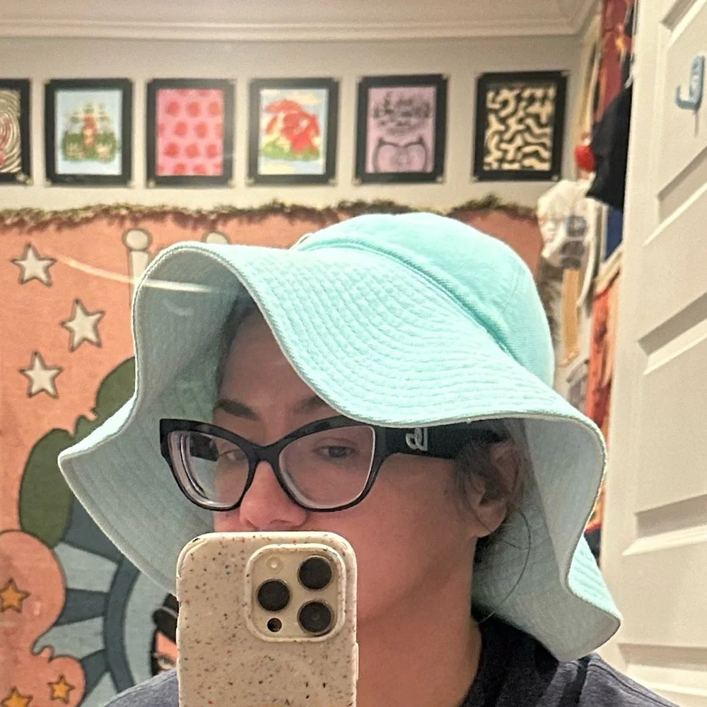 Lacoste Sky Blue/ aqua blue reversible Sun Hat - Picture 11 of 13